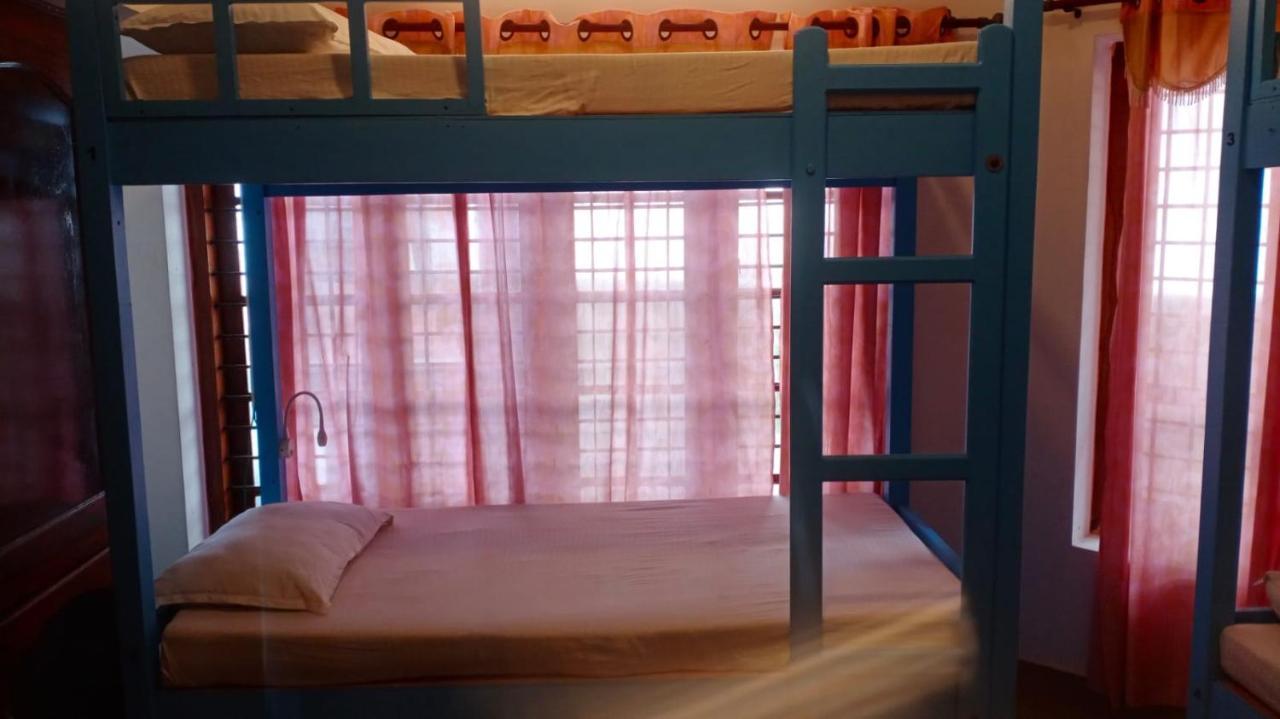 Surf N Sea Hotel Thiruvananthapuram Luaran gambar
