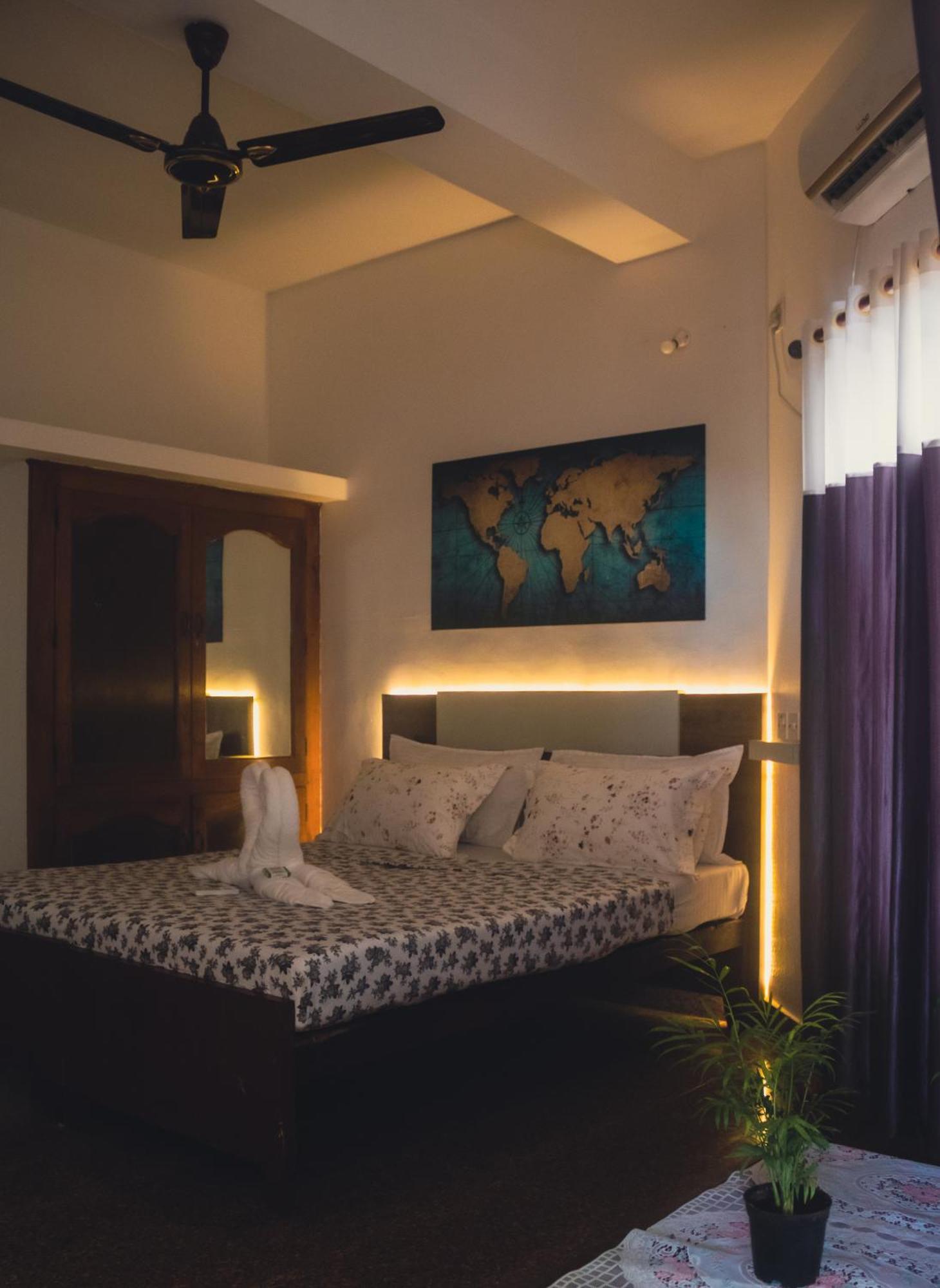 Surf N Sea Hotel Thiruvananthapuram Bilik gambar